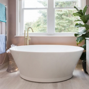 B.C.Designs Baths - Chalice Minor Bath