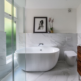 B.C.Designs Baths - Dinkee Bath