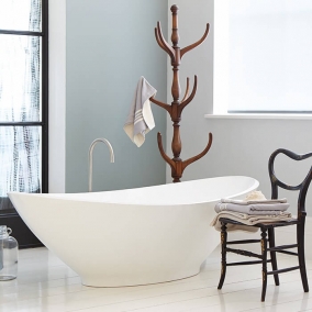 B.C.Designs Baths - Kurv Bath Without Plinth With Integral Overflow
