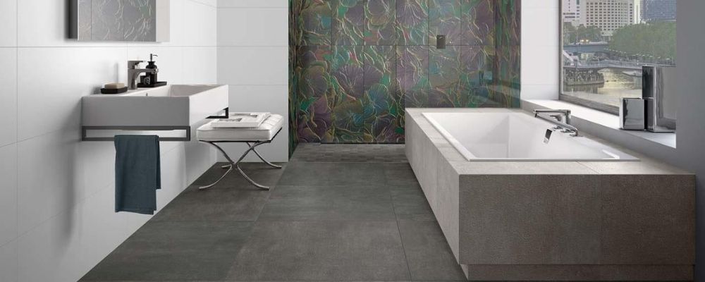 Villeroy and Boch built in rectangular bath with overflow filler